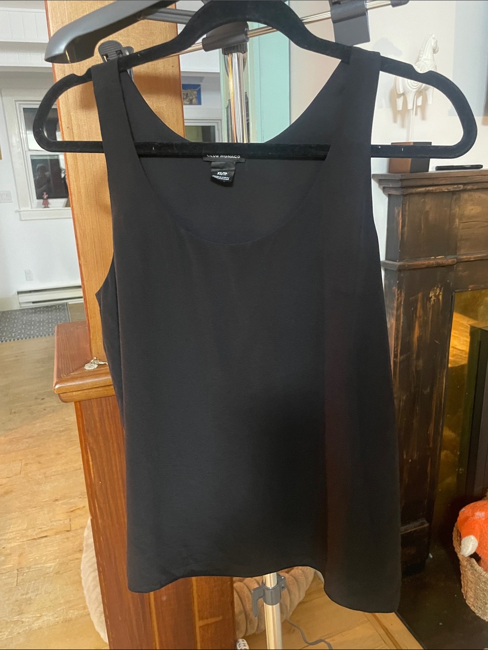 Club Monaco Black Scoop Neck Silky Camisole